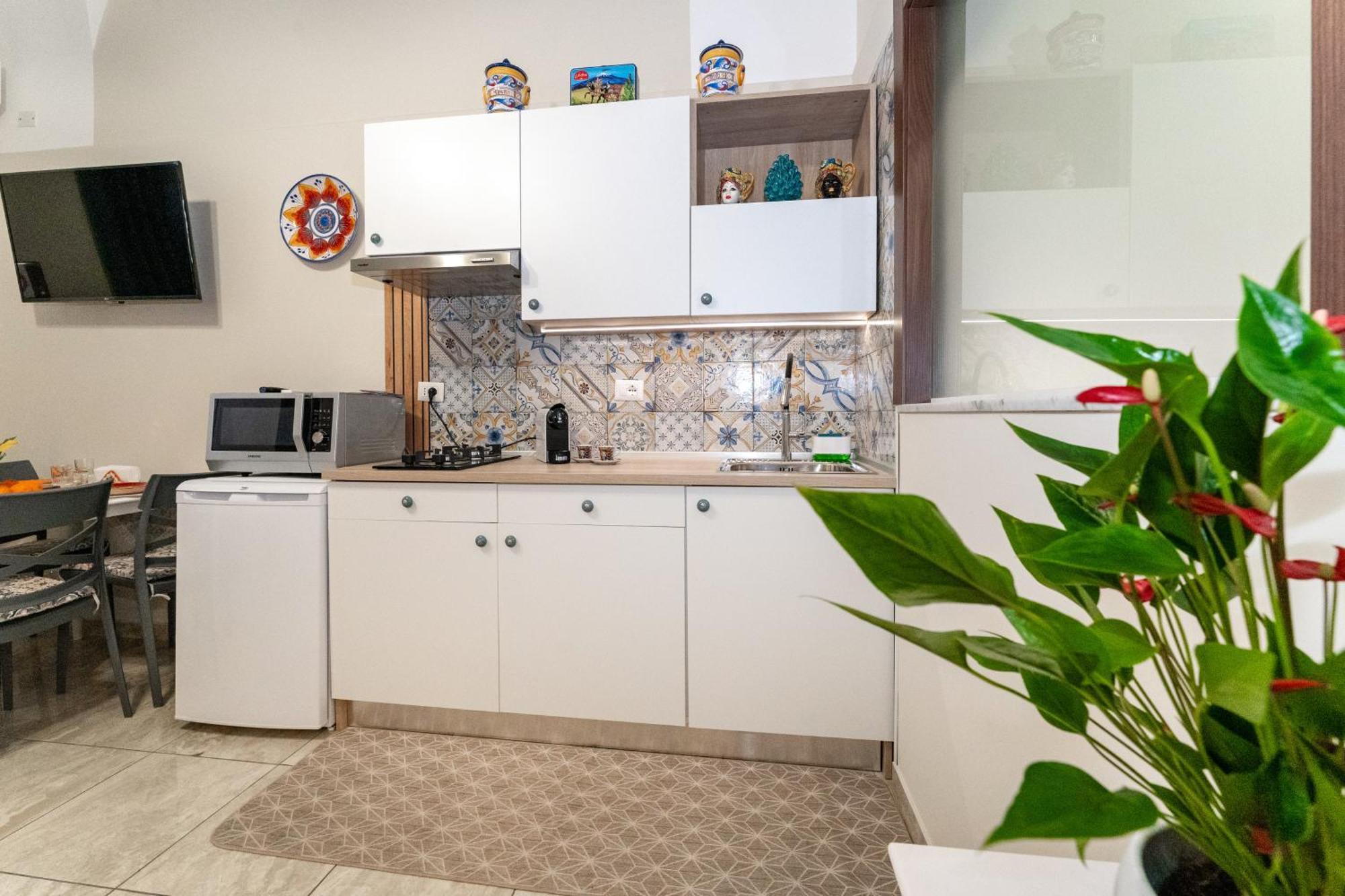 Catania Easy Center Home Exterior photo